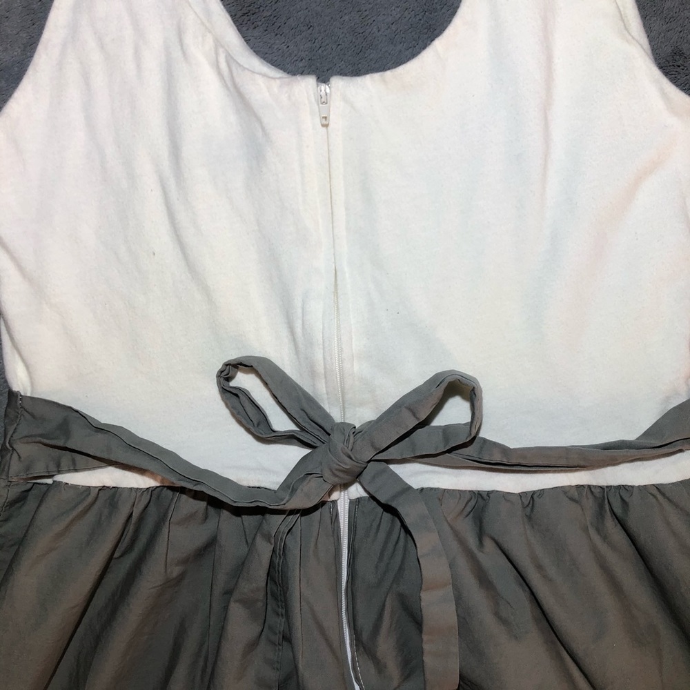 Charlotte Russe Sleeveless Dress 🤍 - Picture 5 of 6